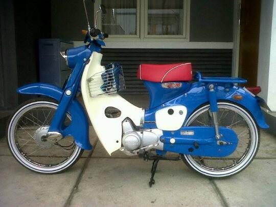 Terjual Honda C70 pispot 1971 Biru modif  Unyil  Segeerrrrr 