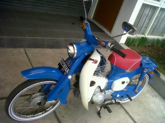 Terjual Honda C70  pispot  1971 Biru modif Unyil Segeerrrrr 