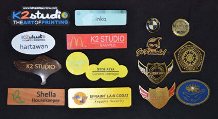 Aneka souvenir dan merchandise