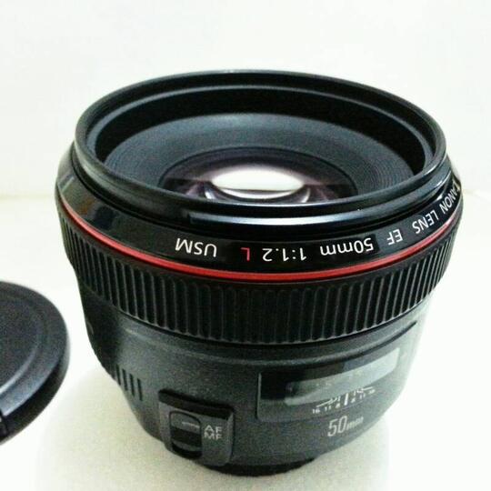 Dijual Cepat Lensa Canon 50mm 1.2 L Series.