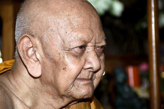 Blessing Thai Amulets (agaN Liu)