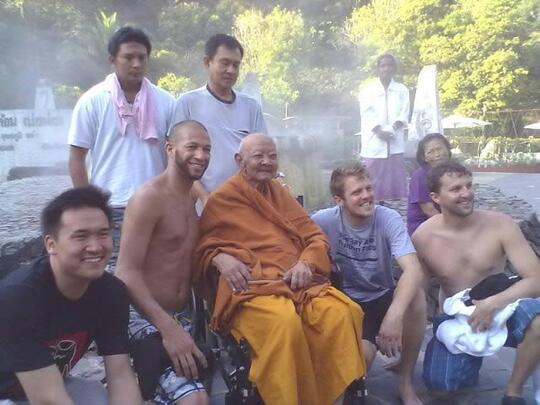 Blessing Thai Amulets (agaN Liu)
