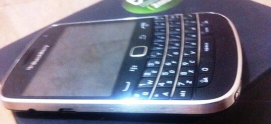 BB Blackberry dakota 9900 black ex tam 1,6 rekber mulus