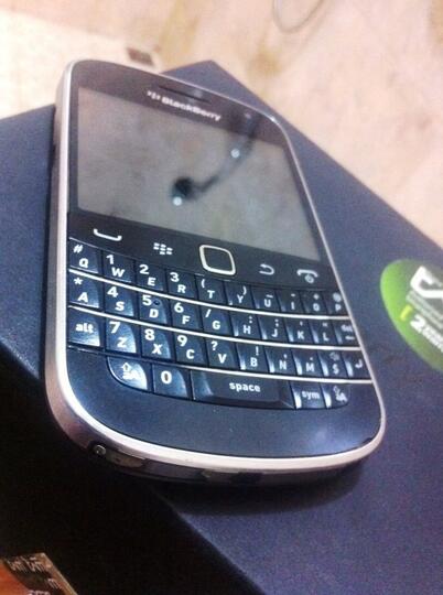 BB Blackberry dakota 9900 black ex tam 1,6 rekber mulus