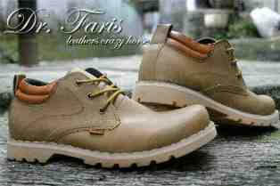 sepatu boots Doctor Faris