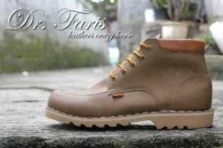 sepatu boots Doctor Faris