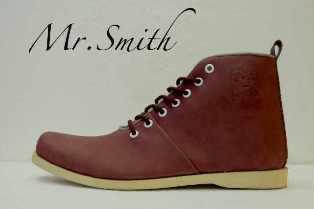 sepatu boots Doctor Faris
