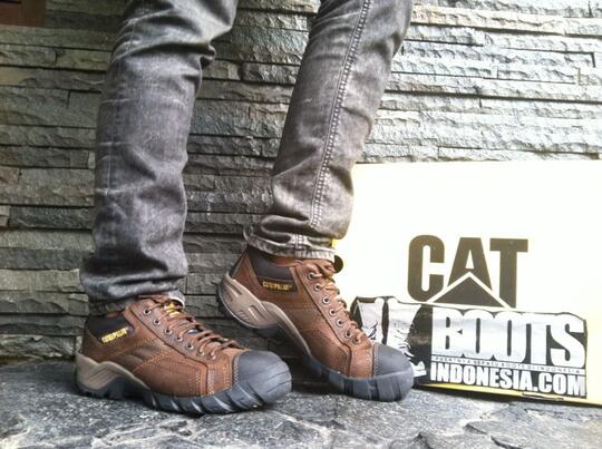 Terjual Jual perlengkapan Perawatan Sepatu  CATERPILLAR  