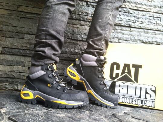 Terjual Jual perlengkapan Perawatan Sepatu  CATERPILLAR  