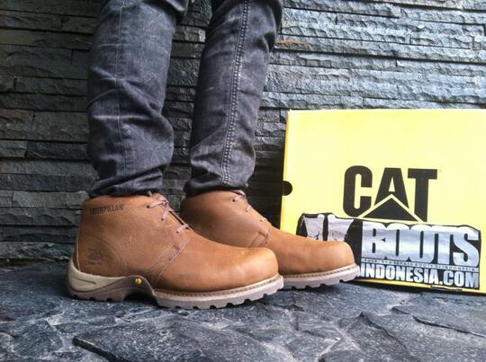 Terjual Jual perlengkapan Perawatan Sepatu  CATERPILLAR  