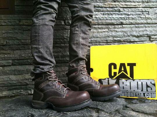 Terjual Jual perlengkapan Perawatan Sepatu  CATERPILLAR  