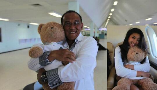 Klarifikasi Video Pelesiran, Ical Peluk Teddy Bear dan Cium Kening Istri