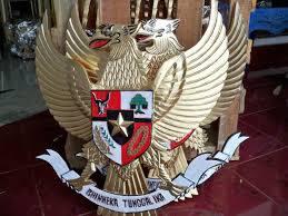 Terjual Lambang Burung Garuda Bahan Kayu Jati Cocok Untuk Ruang