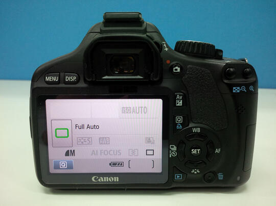 Canon EOS 550D Kit (EF 18-55) + Bonus Lensa