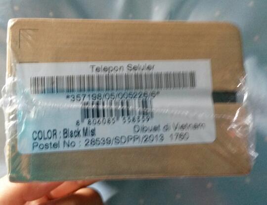 (BNIB) SAMSUNG GALAXY S4 GT-I9500 BLACK MIST 16GB