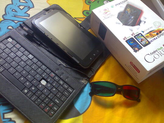 TABLET PIXCOM ANDROTAB CORE 3D 8GB LCD RUSAK