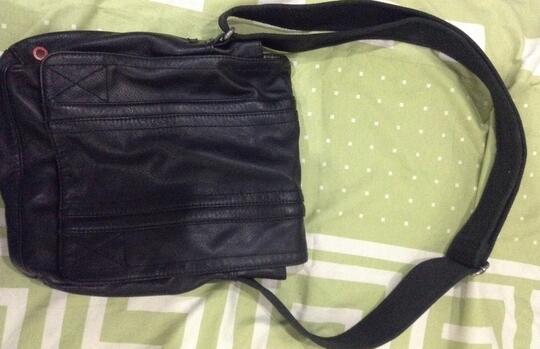 Terjual Sling bag, messenger bag/ tas 