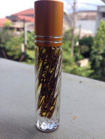 TINGGI KEREJEKIAN DAN PENGASIHAN PELET. MINYAK BULUH PERINDU. TINGGI