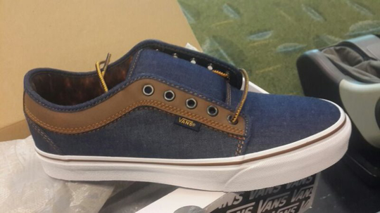 vans chukka low brown