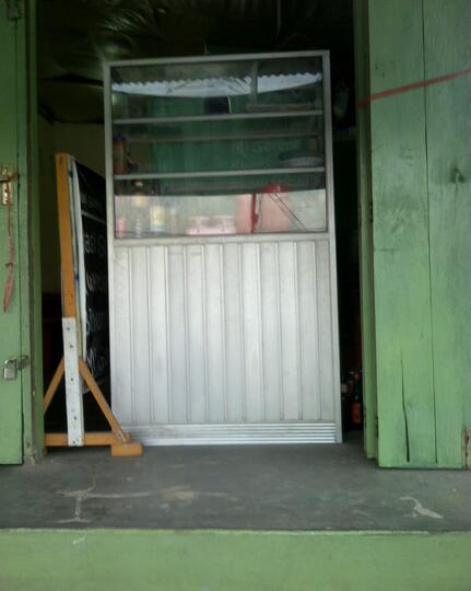 Etalase + Meja Makan ex Warung Makan