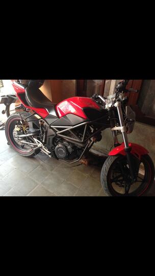 Minerva Megelli 250R