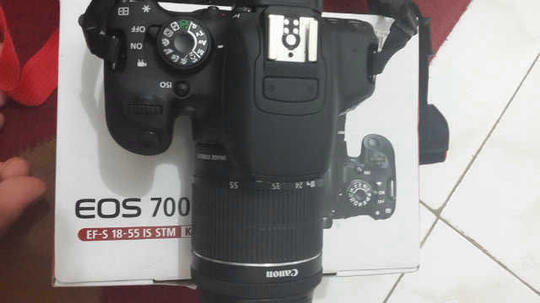 Jual Cepat!! WTS Camera Canon EOS 700D Murah, BU!!
