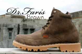 sepatu boots Doctor Faris