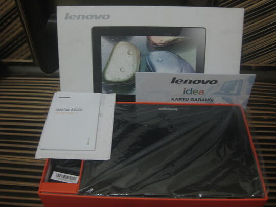 Tablet Lenovo Quad Core 32GB 3G Mulus & bonus Blackberry gan