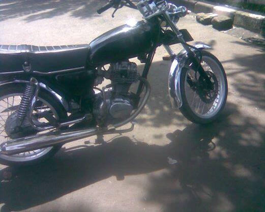 Honda GL 82 Jubah CB 100