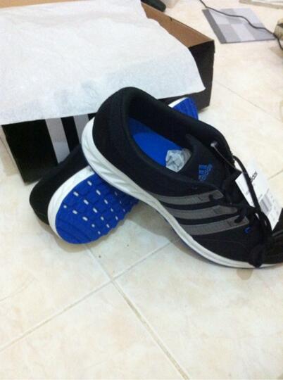 Sepatu running adidas falcon 2m ORI. Limited edition