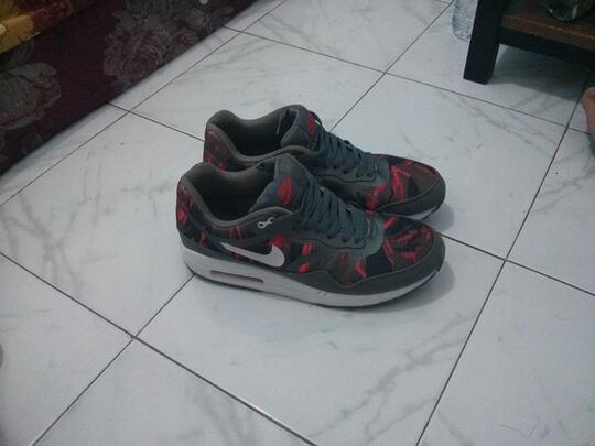 nike air max 87 tape