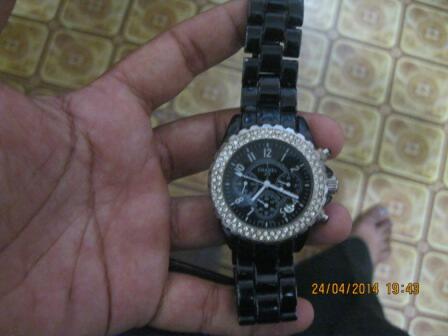 Terjual Jam Tangan Chanel Chronograph 