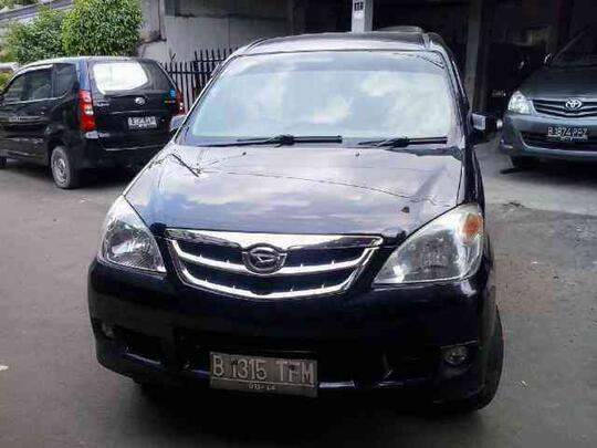 Daihatsu Xenia Xi Deluxe Km Rendah Jakarta