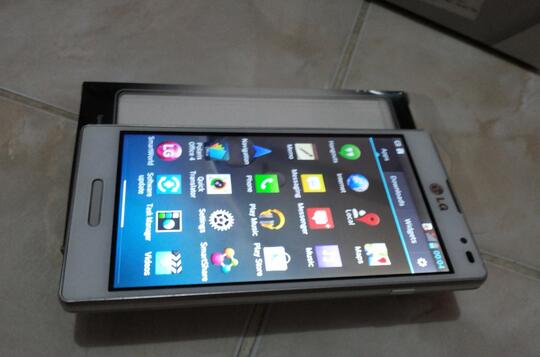 Dijual LG L9 White muluzz byk bonuss murmer