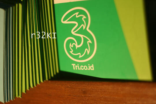Perdana 3 tri three AON Kuota 2GB, 5GB, 8GB dan BBM 6bln (Jaksel)
