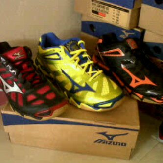 sepatu mizuno rx3