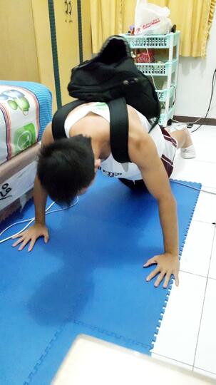 Jangan Ngaku Cowok Kalo Belom Fitness, NIh Fitness Modal TAS !