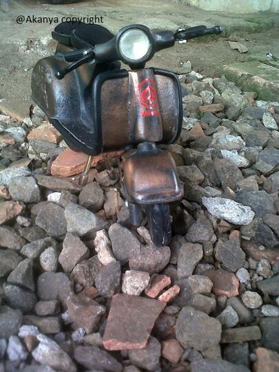 Jual Miniatur Vespa free Ongkir