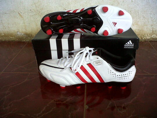 sepatu adidas adipure 11pro