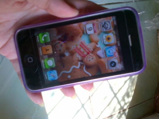 JUAL IPHONE 3GS 8GB BLACK +BONUS