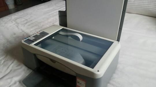 Terjual HP PSC 1400 all-in-one printer 