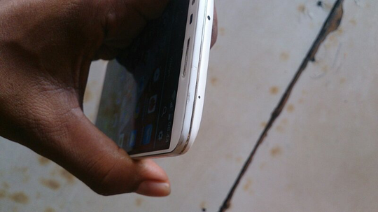 LG G2 hp + charger