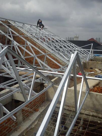 Jasa Pemasangan Rangka Atap Baja Ringan & Genteng Metal