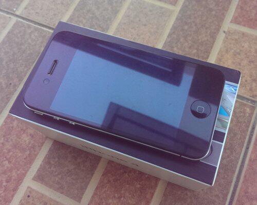 apple iPhone 4G GSM Black 16GB | Bonus Case + Stylus