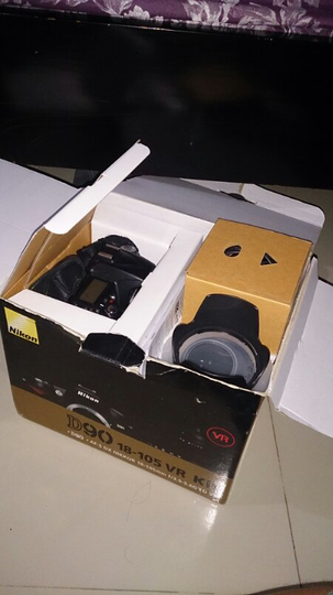 NIKON D90 Lensa 18-200 MURAH BANDUNG