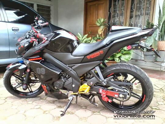 Terjual JUAL AKSESORIS NEW VIXION LIGHTNING KASKUS