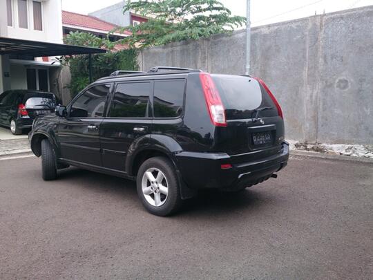 Nissan xtrail ST2004 AT BLACK kondisi OK