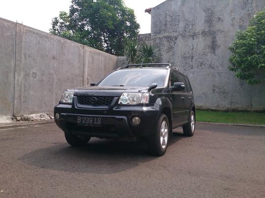 Nissan xtrail ST2004 AT BLACK kondisi OK