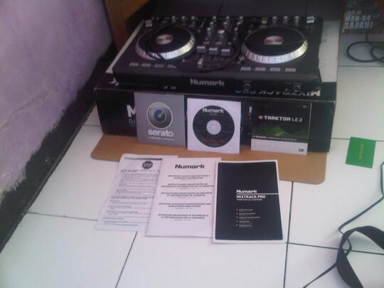 NUMARK MIXTRACK PRO BUILT-IN SOUNDCARD (SUPER RARE)