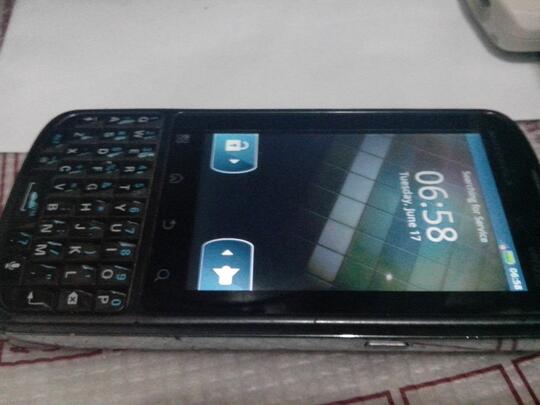 Dijual HP 2nd Sony Xperia L kondisi 98% dan Motorola Droid Pro XT 610 kond luar 85% f